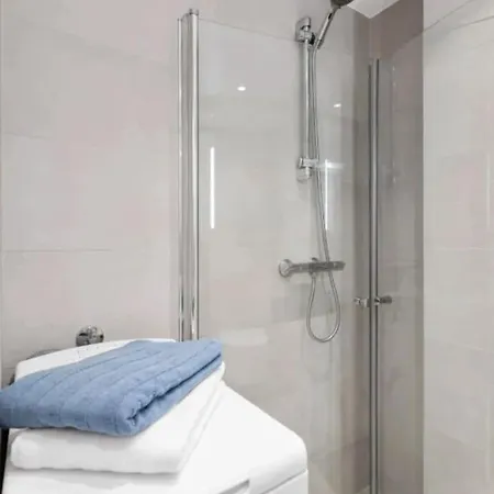 Two With Balcony, Bright And Quiet Location * Oslo